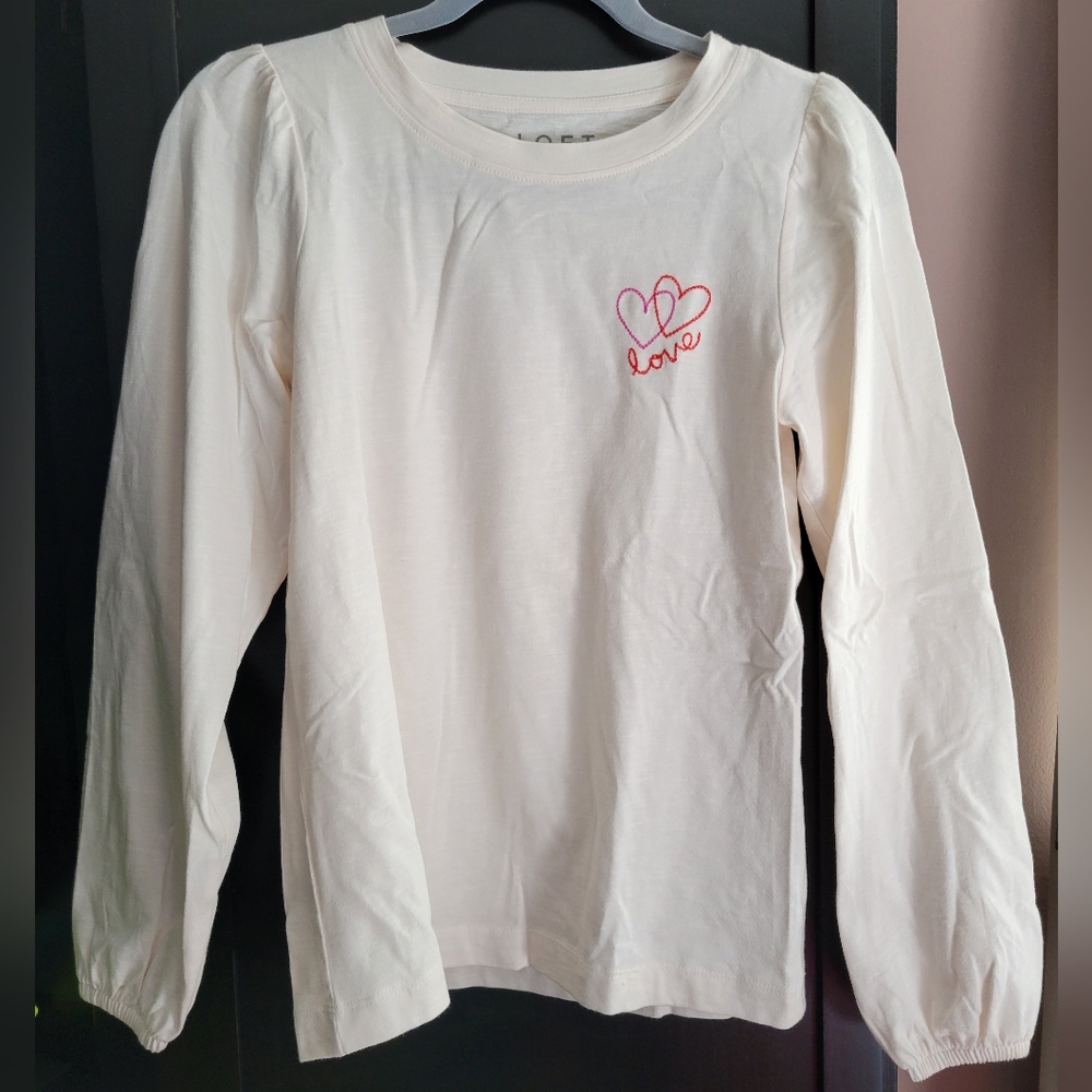 New puff shoulder long sleeve shirt, heart detail
